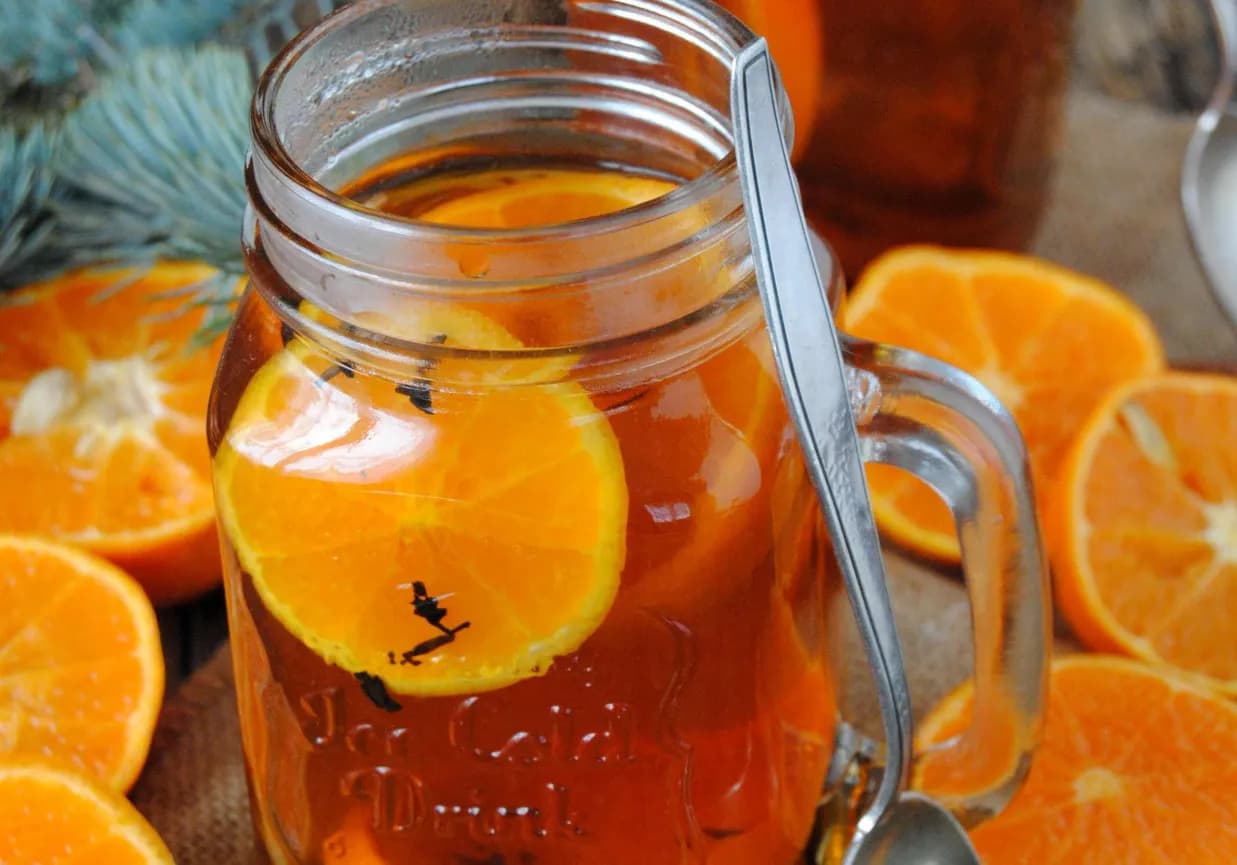 Jak zrobić idealną grzaną herbatę? Przepis krok po kroku