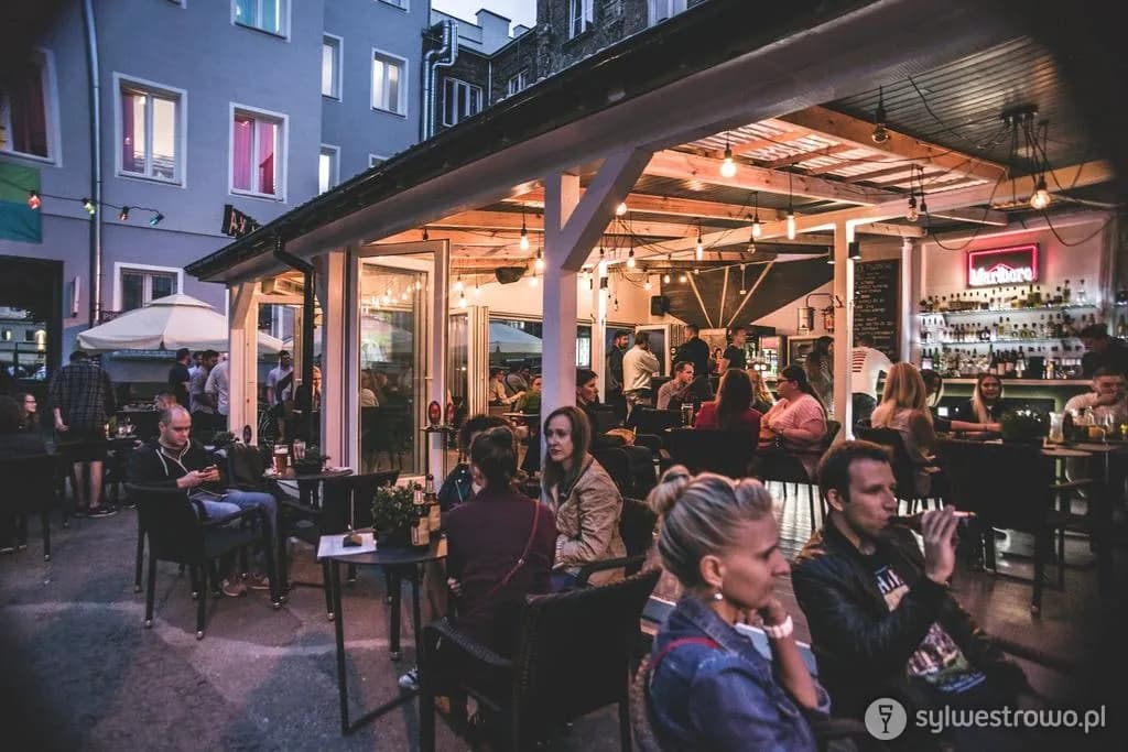 Najlepsze drink bary Warszawa: Przewodnik po TOP miejscach